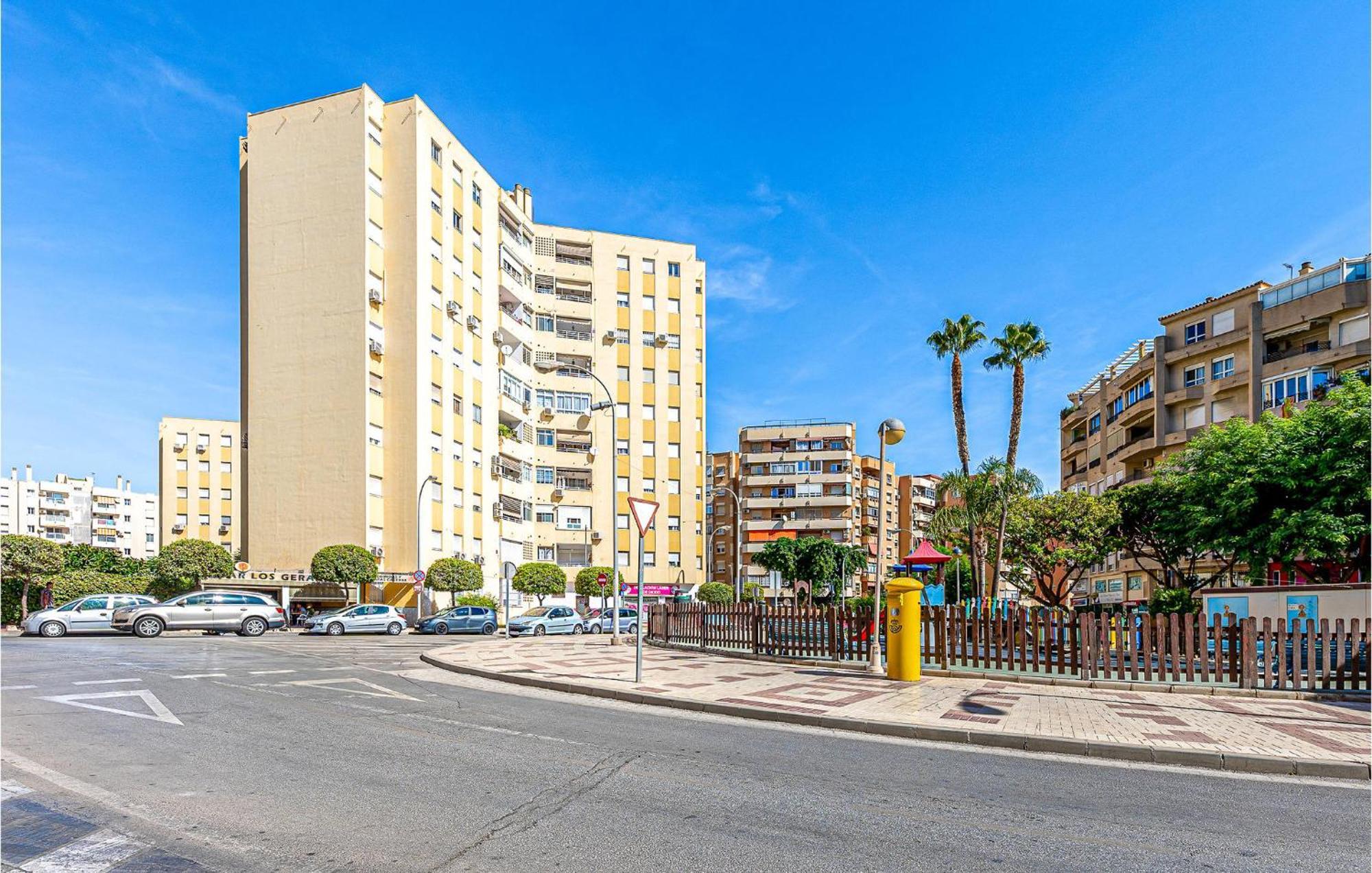 4 Bedroom Nice Apartment In Torremolinos Eksteriør billede